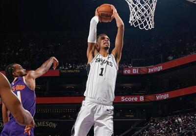  لیگ NBA| پیروزی اسپرز با درخشش ومبی/ میامی مغلوب بوستون شد - تسنیم