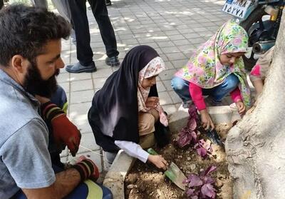  زندگی در تهران جاری است؛ لبخند خانواده‌ها در بوستان قائم - تسنیم