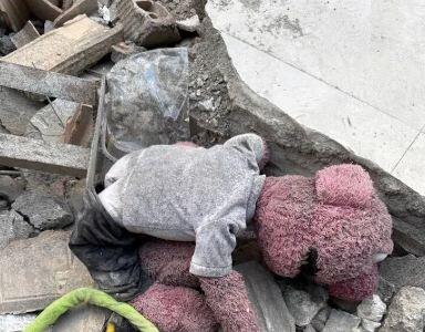  دلنوشته تلخ جناب‌خان برای صاحب یک عروسک