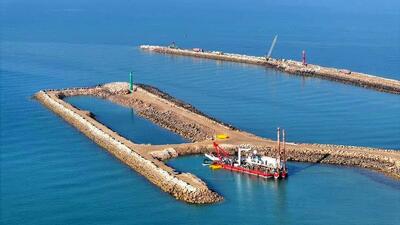  اسکله بندرچارک هدف حمله آمریکا و اسرائیل قرار گرفت+ آمار شهدا