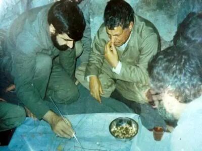  نظر آیت‌الله خامنه‌ای این بود که مسئولیت جبهه‌ها را به آقای محسن رضایی بدهیم