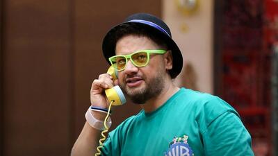  فیلم غش خنده / وقتی علی صادقی می‌خواد مثل جورج کلونی بخنده!/ میگه من زنمو از تو دارم!