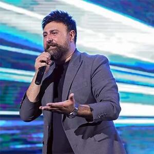  علیزاده: از جنـگ نمی‌ترسم ولی از پرپر شدن دختران میناب و فریاد مادران دل نگران چرا