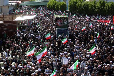  گزارش تصویری: مراسم تشییع و تدفین رئیس ستاد کل نیروهای مسلح در شهر مقدس قم
