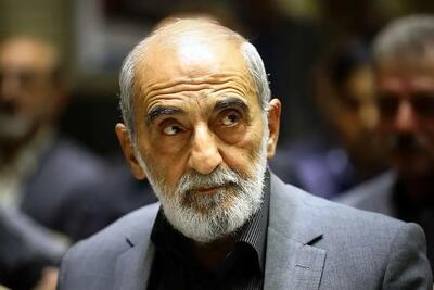  واکنش حسین شریعتمداری به مقاله ظریف در فارین افرز