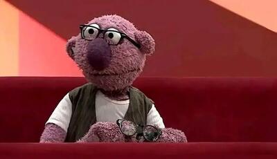  دلنوشته تلخ جناب‌خان برای عروسکش در آوارهای جنگ