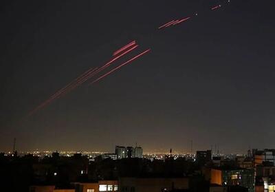  محدوده اتوبان گرمسار ـ قم مورد اصابت قرار گرفت