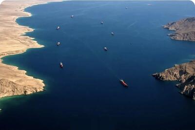  مجوز عبور کشتی های داخلی و خارجی حامل کالاهای اساسی از تنگه هرمز صادر شد