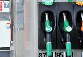  کمبود سوخت در فرانسه/ هجوم مردم به پمپ بنزین ها/ قیمت گازوئیل رکوردشکنی کرد