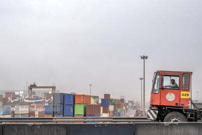  وضعیت ترخیص کالاهای اساسی در بنادر بوشهر