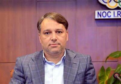  تاکید عزیزی بر ارائه خدمات به جامعه تنیس/ تیم ملی راهی مالزی می‌شود