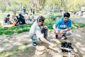  ما زنده‌ماندن را تمرین می‌کنیم
