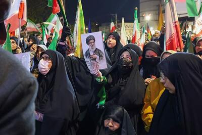  بزن که خوب میزنی | گزارشی از سی‌وچهارمین خروش شبانه مشهدی‌ها در حمایت از نیرو‌های مسلح + فیلم (۱۴ فروردین ۱۴۰۵)