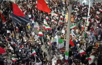  قرار‌های عاشقی شبانه مردم سرخس در بیعت با رهبر انقلاب