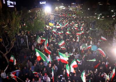  اجتماع بزرگ مردمی شب‌های اقتدار/ سمنانی‌ها همچنان در خیابان از دریچه دوربین