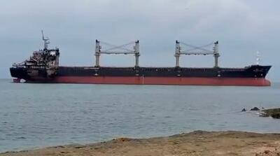  تصاویر به گل نشستن نفتکش هدف قرار گرفته نزدیک قشم