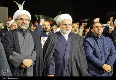  سنندج؛ میدان‌داری مردم در شب بیست‌وچهارم حمایت از انقلاب تصاویر - تسنیم