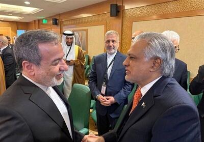  رایزنی تلفنی عراقچی با همتای پاکستانی / تاکید «اسحاق‌دار» بر اهمیت تداوم رایزنی‌ها برای در جهت توقف تجاوز نظامی علیه ایران