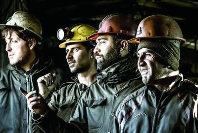  در تعیین دستمزد نباید از نوسانات ارزی و تورم غافل شد/حمله به صنایع و زیرساخت‌های اقتصادی حمله به تلاش کارگران است