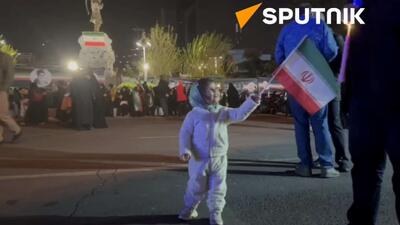  گزارش شیوا آبشناس خبرنگار ما از محل تجمع شبانه در میدان ونک تهران