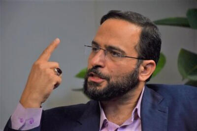  محسن برهانی: ننگ با رنگ پاک نمی‌شود