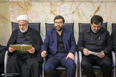  هم‌نشینی اسماعیل سقاب اصفهانی و مجتبی ذوالنور در مراسم ترحیم سرلشگر موسوی + عکس