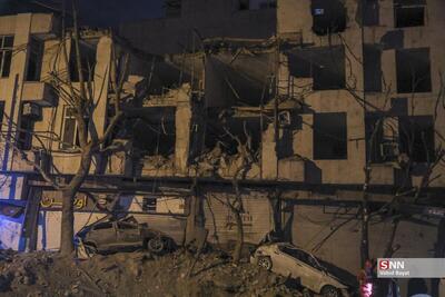  گزارش خبرنگار SNNTV از حمله دشمن آمریکایی-صهیونی به منطقه مسکونی در منطقه ۱۴ تهران + فیلم