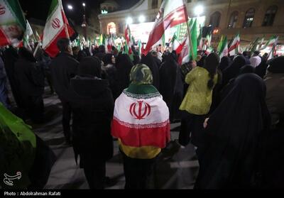  استمرار راهپیمایی‌های مردمی از مسجد تا میدان در دفاع از وطن فیلم - تسنیم