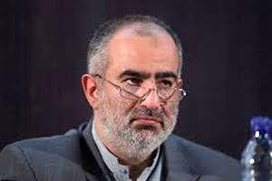  طعنه معنادار حسام الدین آشنا به صدا و سیما/ کسانی که در کانال ایتای خود هم دنبال کننده ندارند، در رسانه ملی دُر افشانی می‌کنند/ سپهر رسانه ای ایران جای عجیبی است!