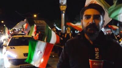  چهارراه ولی عصر (تئاترشهر) در قرار شبانه مردم تهران شب روز ندارد /مردم پای کار ایران هستند+ فیلم