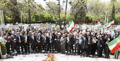  علم بومی ایران قابل حذف نیست - تسنیم