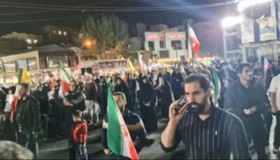  تجمع شبانه مردم و خواندن دعای توسل در شب شهادت امام صادق میدان خراسان