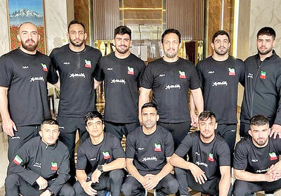  آزادکاران، بر بام آسیا