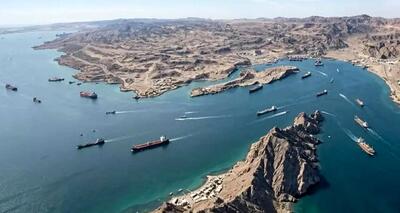  ترامپ به جای حل مشکل، قفل بزرگتر به آن می زند / جنگ نفتی در جریان است نه فقط یک جنگ نظامی