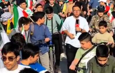  دوچرخه‌سواری دانش‌آموزان مشهدی به یاد رهبر شهید انقلاب