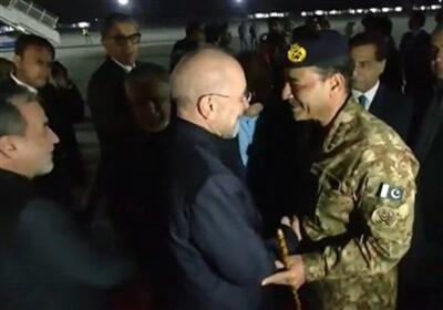  فایننشال تایمز به نقل از یک منبع پاکستانی: فرمانده ارتش پاکستان در تلاش است تا زمینه‌های مشترکی بین پیشنهادهای آمریکا و ایران در مورد اورانیوم پیدا کند