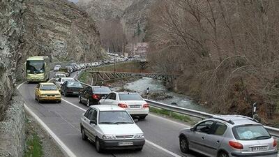  ترافیک سنگین در جاده چالوس و آزادراه تهران-شمال/ اعلام محورهای مسدود و مسیرهای جایگزین