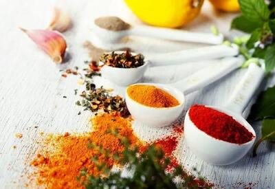  بهترین ادویه ضد نفخ و تقویت‌کننده معده را بشناسید!