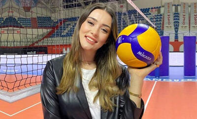  نگاهی به اسب سفید و زیبای زهرا گونش، ستاره 2متری تیم ملی والیبال ترکیه/ چه اکسسوری های ظریف و قشنگی+عکس