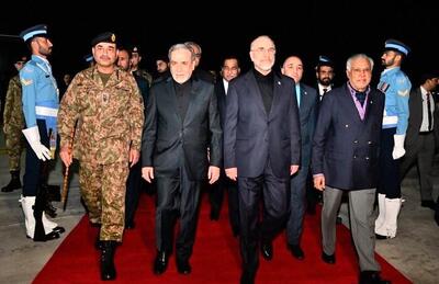  فرود اضطراری هواپیمای هیات ایرانی مذاکره کننده در مشهد / می خواستند هواپیما را بزنند