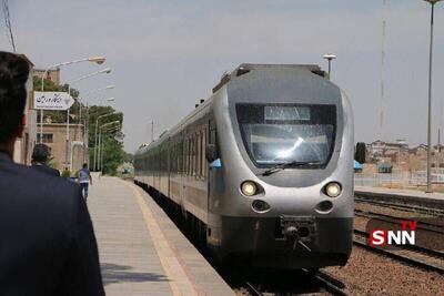  راهپیمایی و شعار مسافران قطار + فیلم