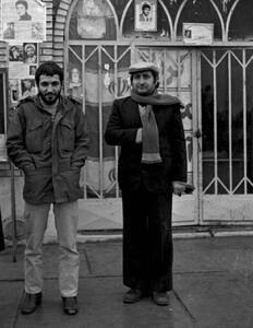  عکس: مسئول تبلیغات جنگ با لباس مبدل در یکی از مساجد تهران