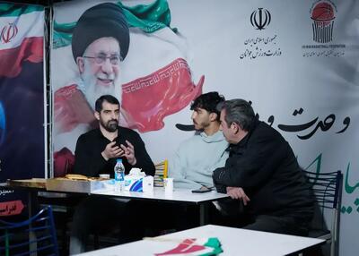  پیتر‌ گریگوریان: در کنار رزمندگان وطن ایستاده‌ایم