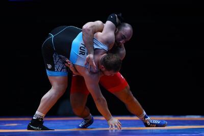  زارع آهسته و پیوسته به یک قدمی طلا رسید