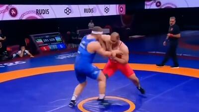  کسب مدال طلا توسط میرزازاده