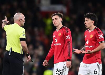  اخراج ستاره منچستریونایتد پس از حرکت عجیب