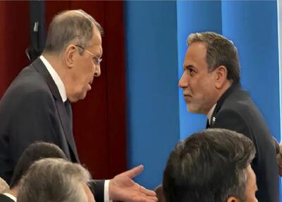  گفت وگوی تلفنی عراقچی و لاوروف درباره مذاکرات