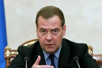  هشدار مدودف درباره تاسیسات پهپادی اروپا