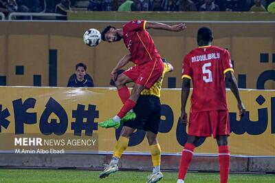  سپاهان و فولاد از ادامه لیگ برتر کنار کشیدند