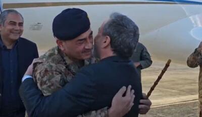  پیام عراقچی پس  از استقبال از فیلد مارشال عاصم منیر: تعهد ما به ارتقای صلح و ثبات در منطقه همچنان راسخ است